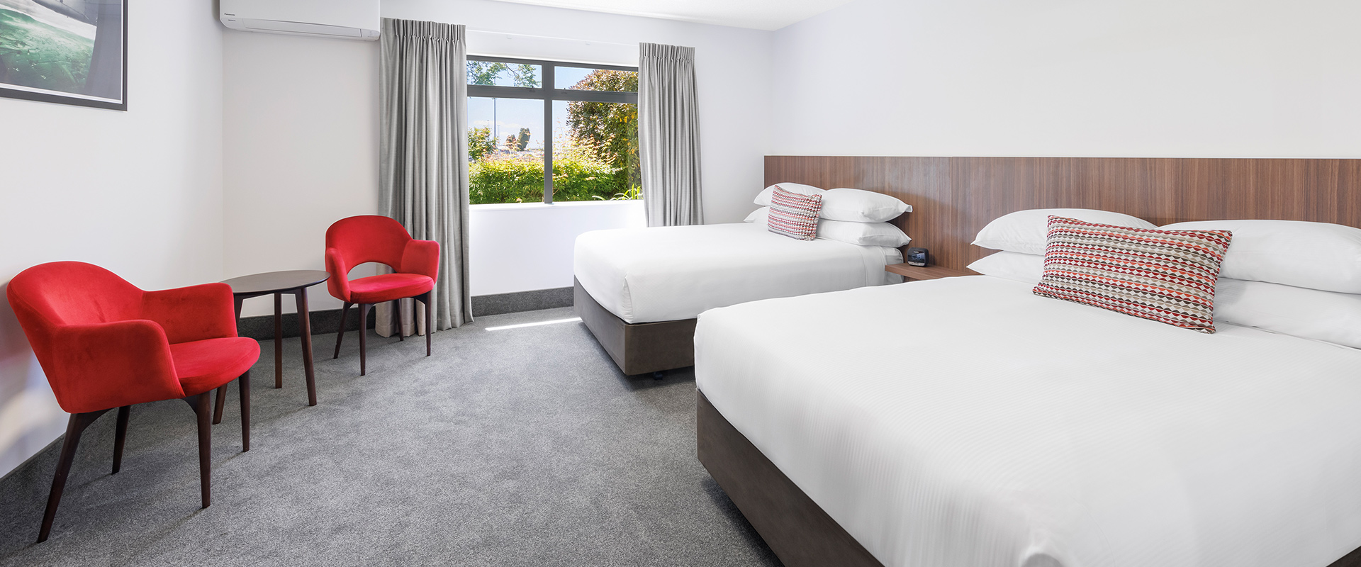 Superior Twin Hero Banner